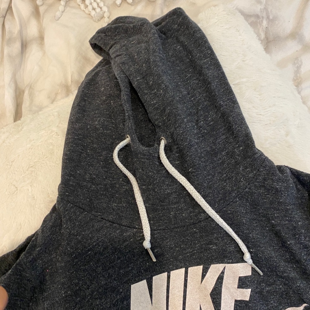Nike hoodie - Picture 4 of 6